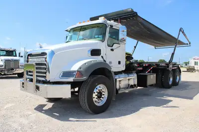 New | in-Stock 2026 MACK GRANITE 64BR Rolloff Trucks Texas US | Roll Off Truck World #1491904