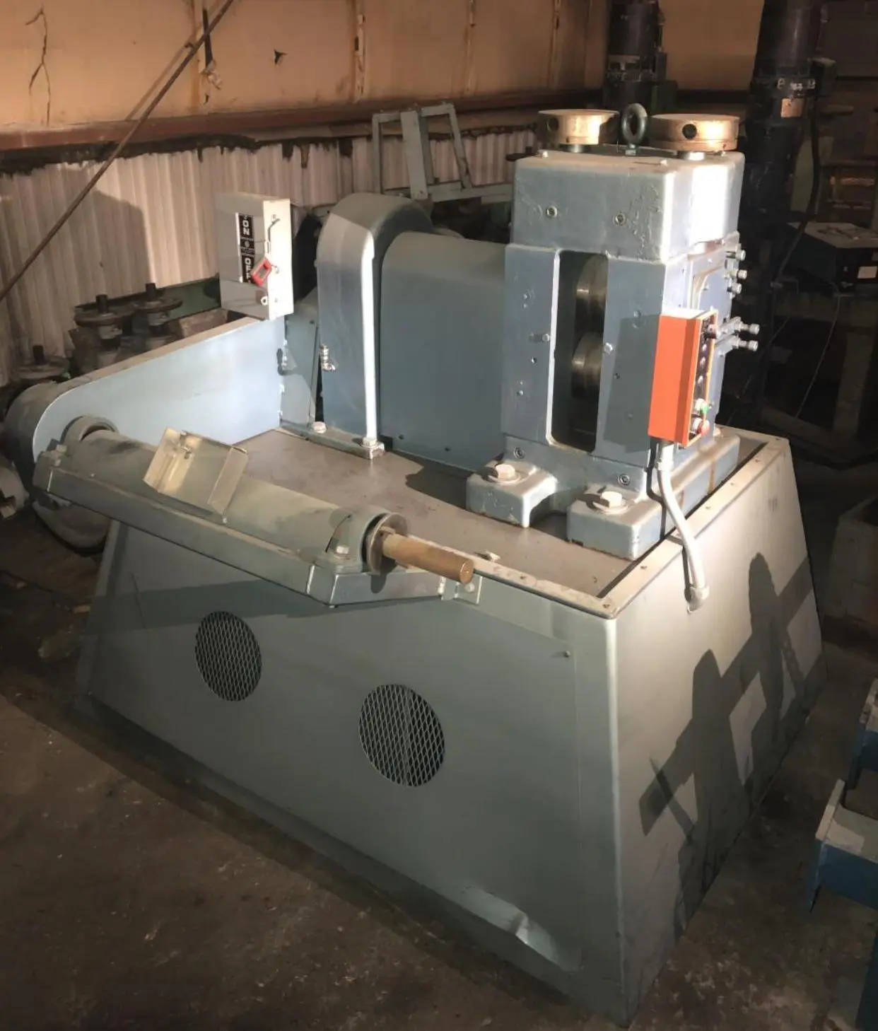 USED IRM 6" X 6" X 3" 2-HIGH CARBIDE WIRE FLATTENING MILL