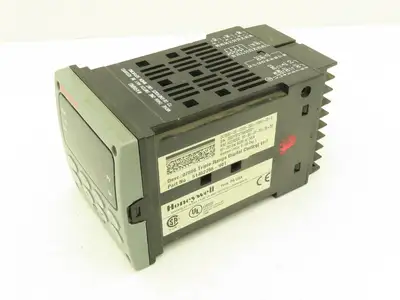Honeywell 07866DHC2 Digital Analyzer Controller 07866DHC2-2-2-000-0-000-000