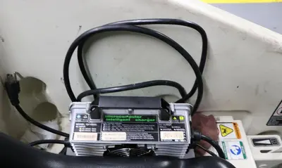 USED TENNANT 7200