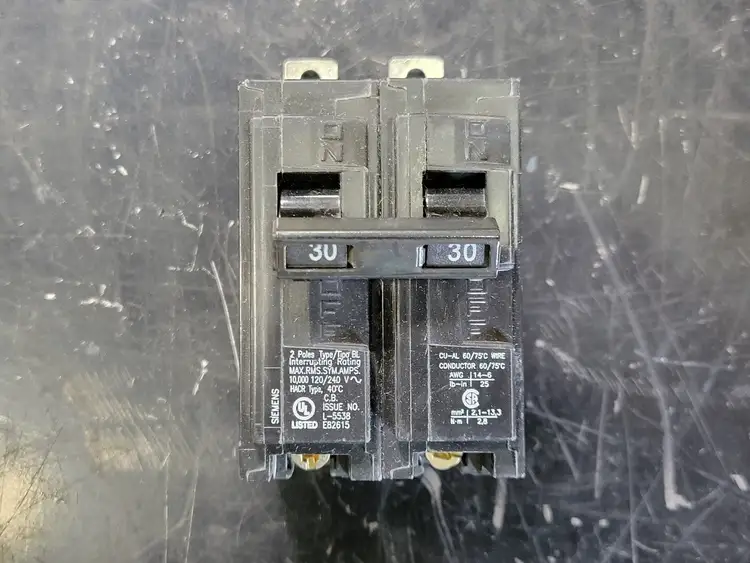 New | in-Stock SIEMENS B230 Switchgears British Columbia CA | Lenmark #241993