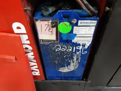 USED 2018 RAYMOND 560-OPC30TT