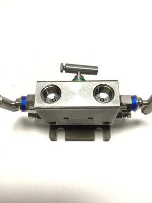 PGI M-694HHT-VSH Valve Fugitive Emissions Manifold Assembly w/Head Duty SS Manifold Bracket