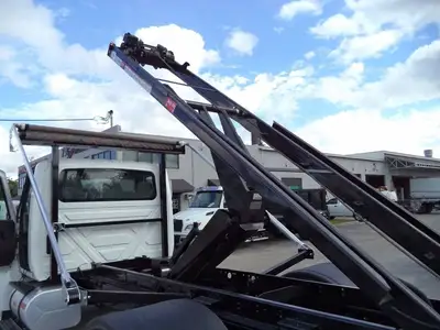 Used 2019 INTERNATIONAL _UNKNOWN_ Hooklifts & Roll-Offs Florida US | TLC Truck & Equipment #1568910