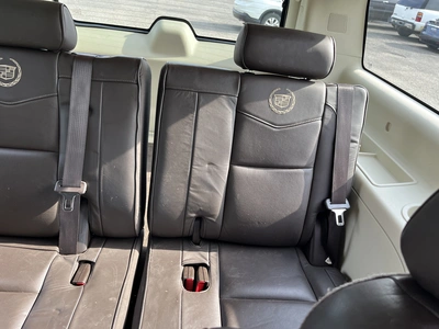 USED 2014 CADILLAC ESCALADE