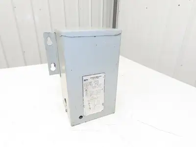 Sola Hevi-Duty HS5F3AS Transformer 3kva 1PH 240/480HV 120/240LV Type 3R