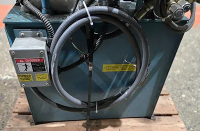 INDUSTRIAL HYDRAULIC POWER UNIT w/ 7.5 HP Motor USED