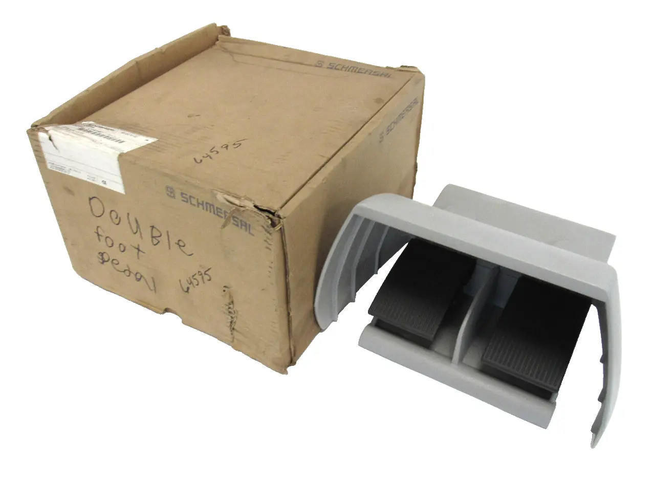 NEW SCHMERSAL T2FH232-22/22 FOOT SWITCH T2FH2322222