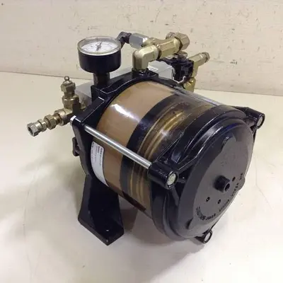 USED LUBRIQUIP TRABON E PUMP W/RESV.