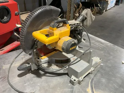 Used _UNKNOWN_ _UNKNOWN_ Miter Saws Michigan US | Miedema Asset Management Group #1295054