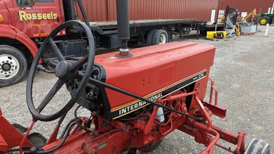 USED 1982 INTERNATIONAL 274