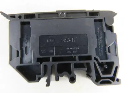 Entrelec M4/8S 6.3 A MAXI Terminal Block Fuse Holder AB Fuse Holder Lot of 158