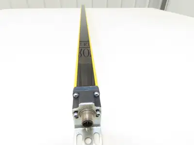 Schmersal SLC440COM-ER-0890-14 Safety Light Curtain Receiver