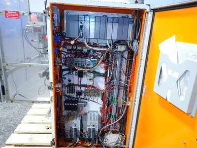 Used 2002 UNIVERSAL PACKAGING INC S1500CA Chemical & Process Equipment Ohio US | HGR 24 #728712