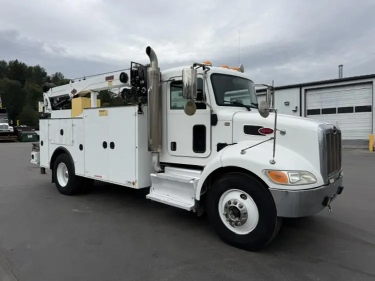 Used 2017 PETERBILT 337 Service & Utility Trucks Washington US | Puget Sound Truck Sales #1546509