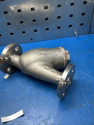 Kuka Okura SCS 14A .5" X .5" Stainless Flanged Y Strainer Shelf/ Storage Wear
