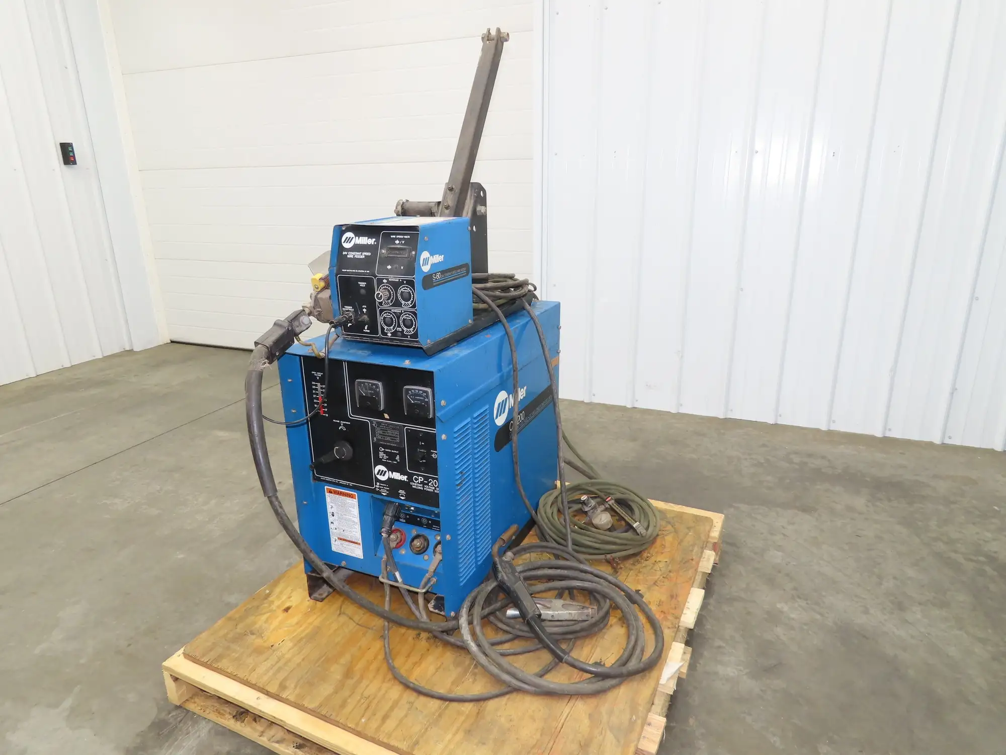 Miller CP-200 Mig Welder 200 amp DC Arc S-60 Wire Feeder 230/460v 3PH
