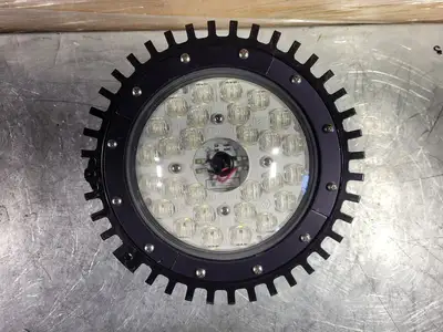 NEW CROUSE-HINDS VMVL-11-2C-R1-UNV1-S890