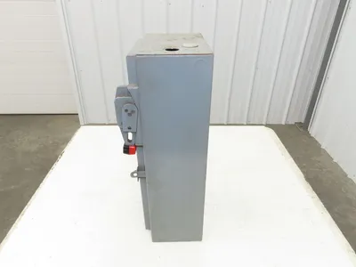 Square D 8538SBG13 Combination Motor Starter Size 0 NEMA 5Hp 600V 30A Fused
