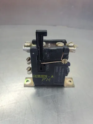 GENERAL ELECTRIC CR124 Ser. A FK OVERLOAD RELAY. 4E-24
