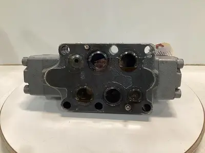 USED VICKERS DG4V-3-6C-M-U-HL7-60-B13