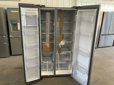 Used SAMSUNG RS28A500ASR Refrigerators Michigan US | Miedema Asset Management Group #1769147