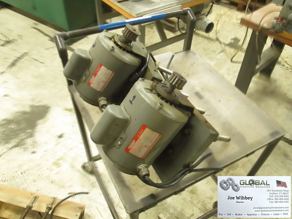 Dayton AC Motor 6k050A, 3/4HP, 115V, 1725/1140RPM With Mounting Bracket
