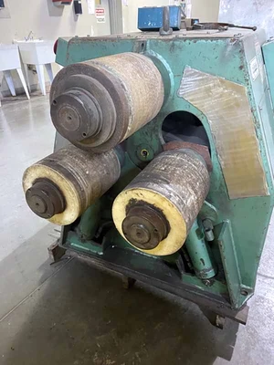 Used 2000 ROUNDO R3 Angle Bending Rolls Illinois US | Machinery Marketing International #379071