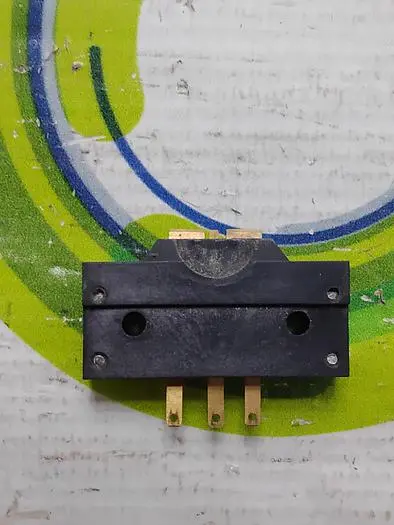 Used UNIVERSAL INSTRUMENTS 41975102 Relays & Switches Florida US | SMT Resource #495438