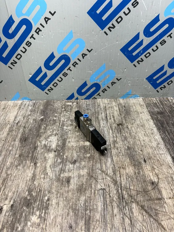 Used Festo CPE18-M1H-5/3G-QS-10 Pumps South Carolina US | ESS Industrial Equipment Sales #1326510