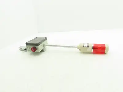Gimatic 6755 Junction Box for Sensors 8 Inputs 24VDC with Signal Tower