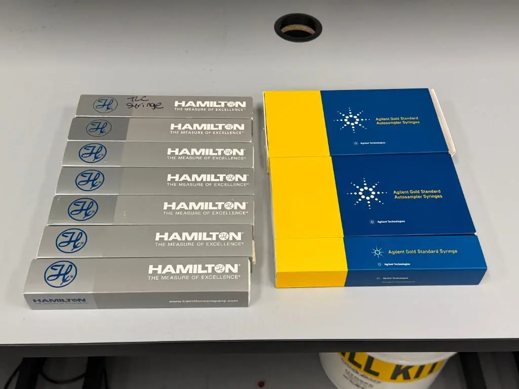 Used _UNKNOWN_ _UNKNOWN_ Syringes Rhode Island US | Federal Equipment Company #1347651
