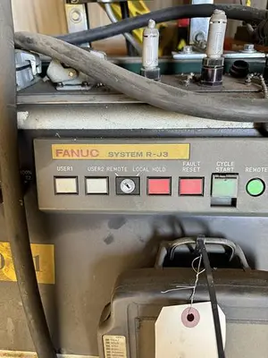 Used 2000 FANUC ARCMATE 120I Robots Michigan US | RAB Industries, Inc. #184429