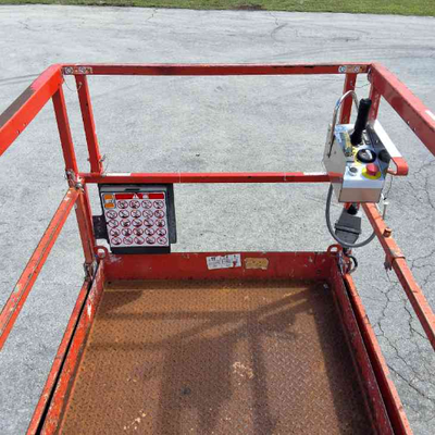USED 2015 Skyjack SJ4632