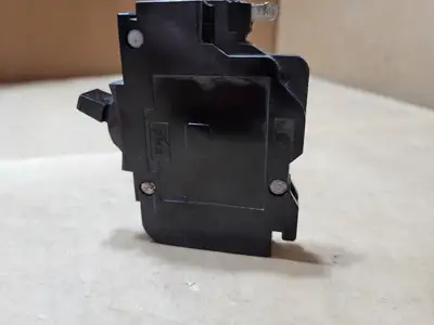 Used FPE _UNKNOWN_ Circuit Breakers British Columbia CA | Lenmark #1489004