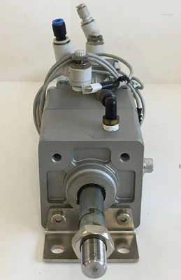 USED SMC MDNBWL63-50-D-Y59BL3
