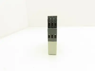 ABB 1SVR430010R0200 Multi-Function Time Relay 0.05 Sec-300 Hours 24V 240V