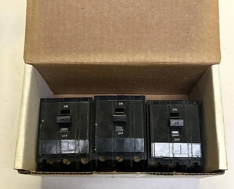Used SQUARE D QO320 Miscellaneous Equipment (Electrical & Power) | Surplus Asset Holdings #1197063