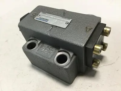 USED MANNESMANN REXROTH SL10PA142K08