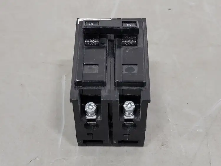 Used EATON CUTLER-HAMMER BAB2015 Switchgears British Columbia CA | Lenmark #240810