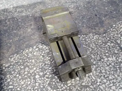 9" 9" Vise