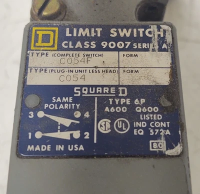 🔥NICE SQUARE D C054F Industrial Limit Switch, Roller Plunger