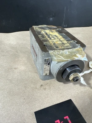 New Toyooki HF3H-B-80K-03 Hydraulic Throttle Valve Warranty Fast Shipping🇺🇸