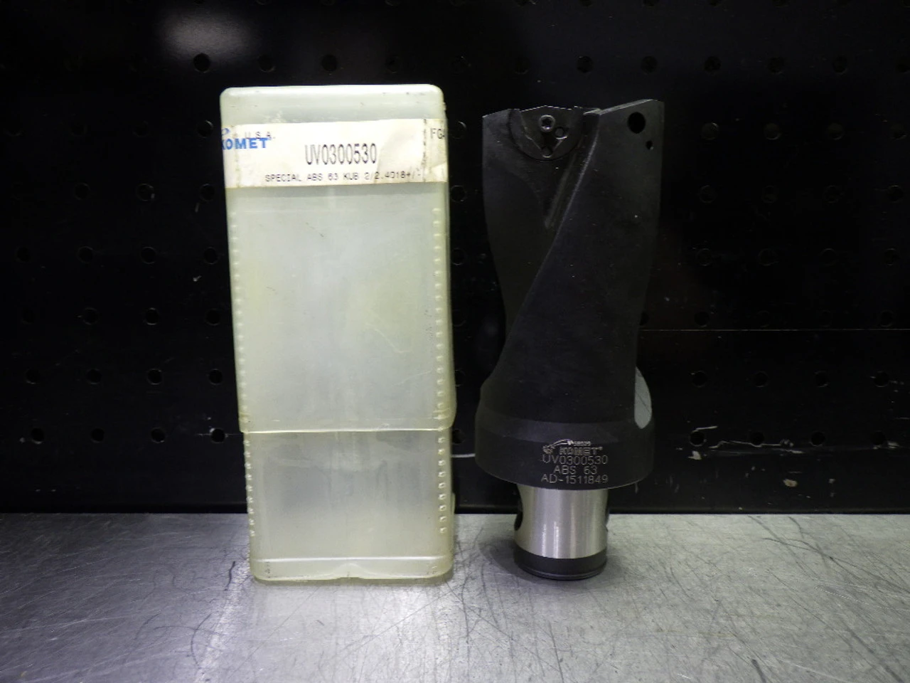 Komet ABS63 62mm Coolant Thru Indexable Drill UV0300530 (LOC3371)