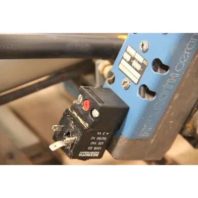 Used DCL 14" X 22" Slide Gate Valve Roller Gate