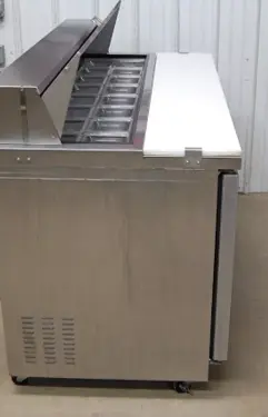 142-0030 Kelvinator 2 Door Self Contained Sandwich Prep Cooler