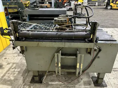 36"W X 24" PRESS EQUIPMENT AIR GRIP FEEDER W/ STRAIGHTENER & ROLL 1998 : STOCK #21953