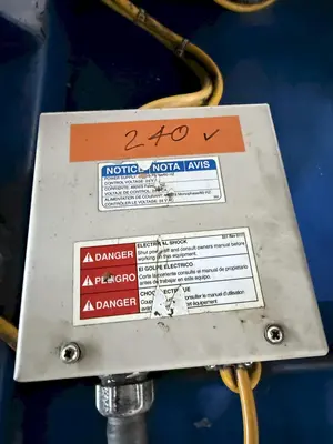 4,000 LB 48" X 48" HYDRAULIC TILT TABLE. STOCK # 1003725.