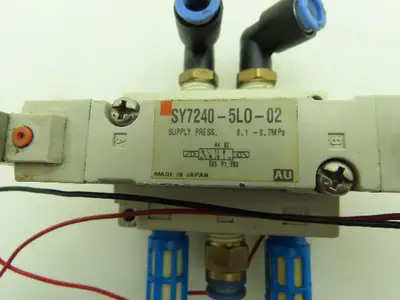 SMC SY7240-5LO-02 Solenoid Spool Valve 2 Position Double Acting 24VDC