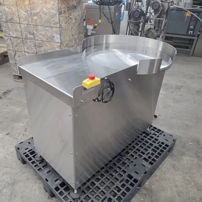 CAPMATIC 24 inch ACCUMULATION TABLES TURN TABLES 2020 VOLTS # 103